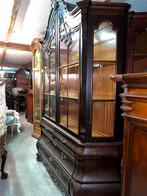 Barok vitrine, Ophalen