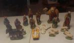 18 antieke kerststal figuren, Diversen, Kerst, Ophalen of Verzenden