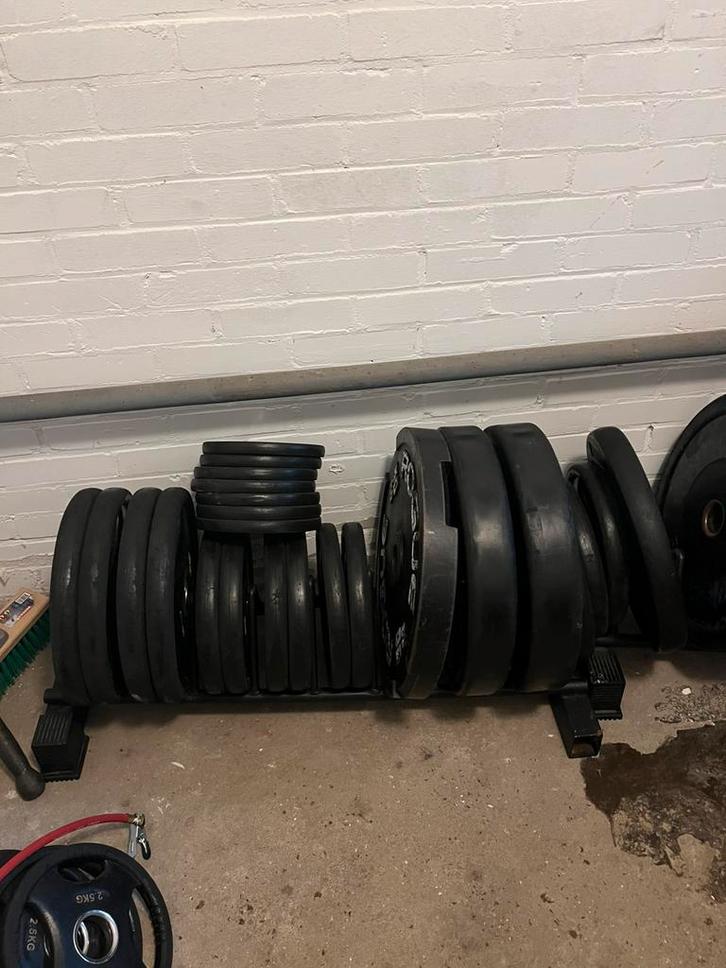 400 kilo aan fitness schijven, Sport en Fitness, Fitnessmaterialen, Zo goed als nieuw, Halterschijven, Armen, Benen, Borst, Buik