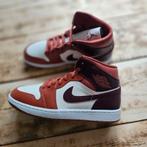 Nike Air Jordan 1 mid maat 43, 28cm binnen, Kleding | Heren, Schoenen, Ophalen of Verzenden, Nieuw, Overige kleuren