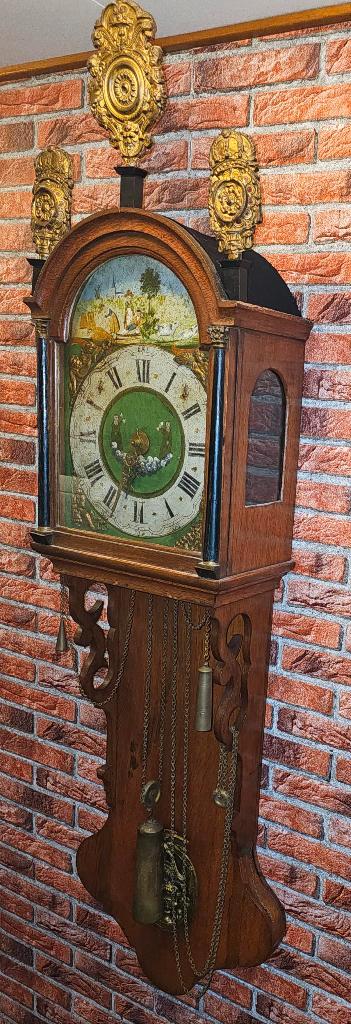 grote friese staart klok, Antiek en Kunst, Antiek | Klokken, Ophalen