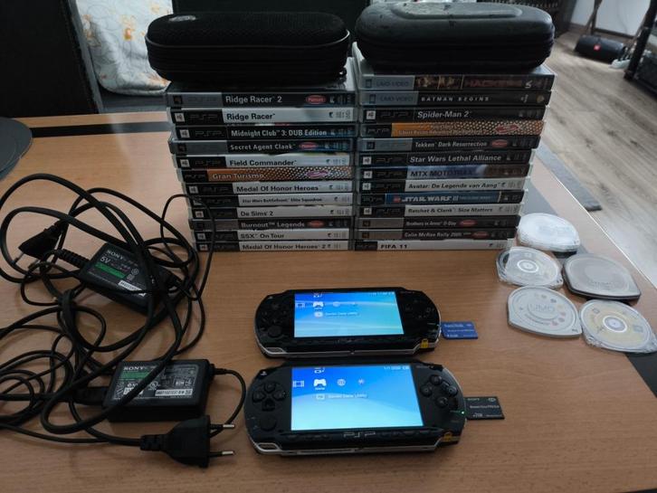 Sony PSP, Spelcomputers en Games, Spelcomputers | Sony PSP, Gebruikt, PSP, Zwart, Met games, Met UMD-films, Ophalen