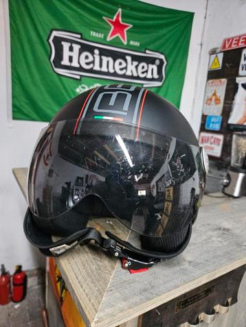 Brommerhelm / scooterhelm maat M beschikbaar voor biedingen