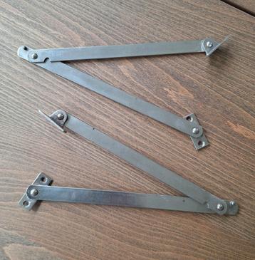 
2 x meubelscharnier / klephouder - lengte per deel 23 cm.  beschikbaar voor biedingen