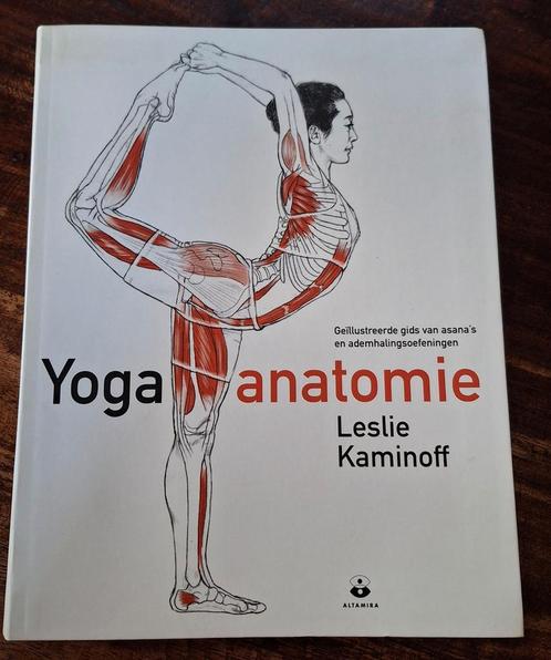 Amy Matthews - Yoga anatomie, Boeken, Esoterie en Spiritualiteit, Zo goed als nieuw, Instructieboek, Meditatie of Yoga, Ophalen of Verzenden