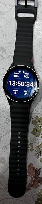 Samsung Galaxy Watch 7 (L300), Ophalen, Zo goed als nieuw, Waterdicht, Grijs