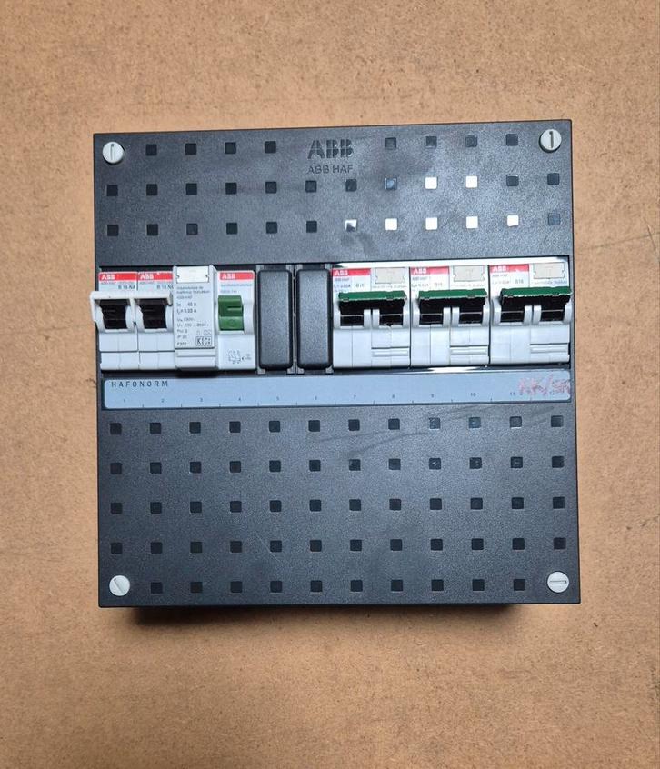 Abb groepenkast., Doe-het-zelf en Verbouw, Elektra en Kabels, Gebruikt, Overige typen, Ophalen