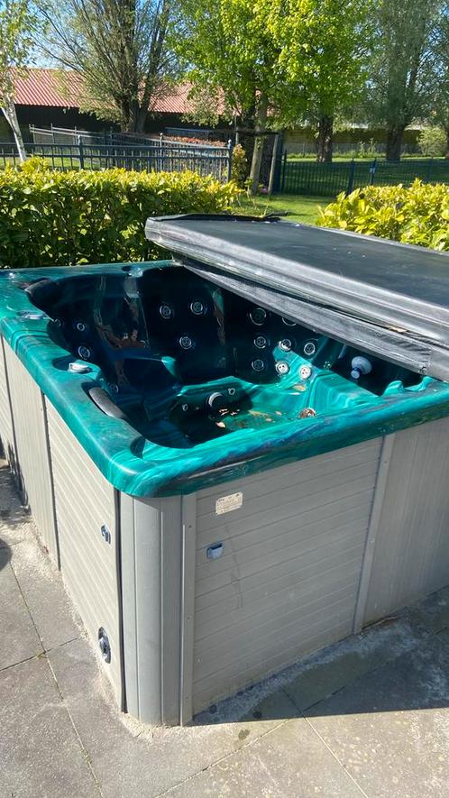 Jacuzzi, Tuin en Terras, Bubbelbaden en Hottubs, Gebruikt, Pomp, Ophalen