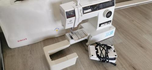 Naaimachine Singer ELECTRONIC 4662, Hobby en Vrije tijd, Naaimachines en Toebehoren, Zo goed als nieuw, Naaimachine, Singer, Ophalen of Verzenden