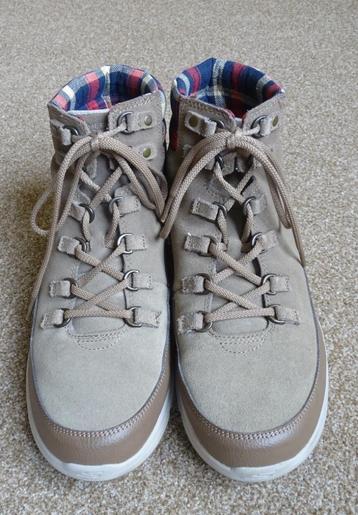 SKECHERS BOOTS > ULTRA GO / AIR COOLED > MAAT 41  beschikbaar voor biedingen