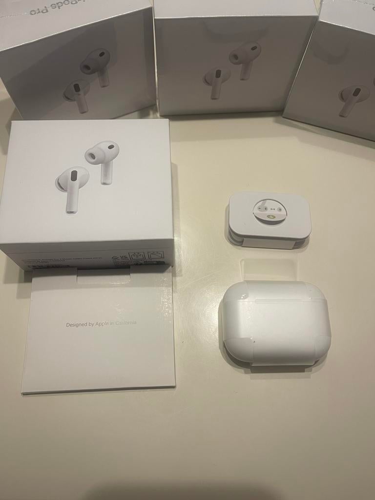Airpods pro 3 met alle functies, Telecommunicatie, Mobiele telefoons | Oordopjes, Ophalen of Verzenden, Nieuw