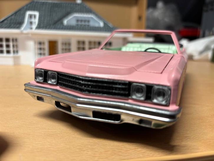 Flodder car 1.18 chevrolet caprise, Hobby en Vrije tijd, Modelauto's | 1:18, Zo goed als nieuw, Overige merken, Ophalen of Verzenden