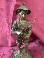 Prachtig antiek brons jongetje 28cm., Ophalen of Verzenden