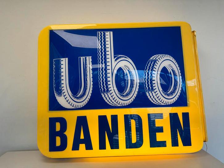 UBO Banden Lichtbak - Vintage Reclame, Verzamelen, Merken en Reclamevoorwerpen, Gebruikt, Lichtbak of (neon) lamp, Ophalen