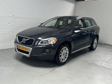 Volvo XC60 2.4D AWD Summum Clima / Crise /Trekhaak / Pano beschikbaar voor biedingen