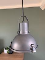 Industriele plafondlamp met 3 lampenkappen, grijs, metaal., Ophalen of Verzenden, Zo goed als nieuw, Industrieel