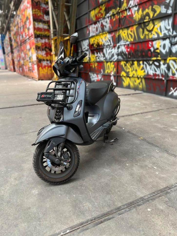 Vespa sprint, Fietsen en Brommers, Scooters | Vespa, Gebruikt, Overige modellen, Maximaal 45 km/u, Benzine, Ophalen