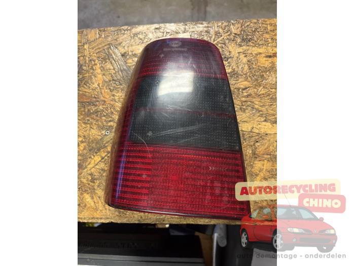 Achterlicht links van een Volkswagen Golf, Auto-onderdelen, Verlichting, Volkswagen, Gebruikt, 3 maanden garantie, Ophalen