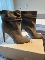 Burberry Suède Enkellaarsjes Maat 36.5/37, Ophalen of Verzenden, Zo goed als nieuw, Grijs, Lage of Enkellaarzen