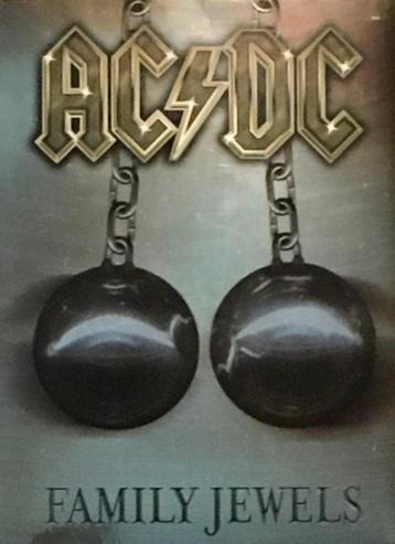 AC/DC – Family Jewels beschikbaar voor biedingen