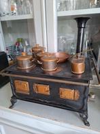 Antiek groot kinderfornuis met koperen pannen, Antiek en Kunst, Ophalen of Verzenden