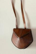Vintage bruin echt leren tasje crossbody Italy, Ophalen of Verzenden, Gebruikt, Bruin, Schoudertasje