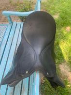 Wintec 2000 cair veelzijdigheidszadel 17,5 inch, Ophalen of Verzenden, Gebruikt, Dressuur