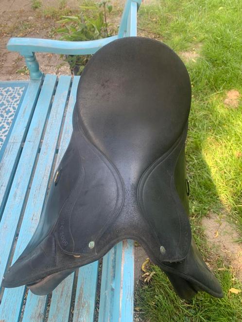Wintec 2000 cair veelzijdigheidszadel 17,5 inch, Dieren en Toebehoren, Paarden en Pony's | Zadels, Gebruikt, Dressuur, Ophalen of Verzenden