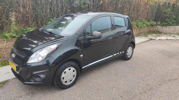 Chevrolet Spark 1.0/ 2014/ Zwart /APK Okt 2025/5 Deurs beschikbaar voor biedingen