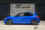 Ford Focus 1.5 EcoBoost ST Line|Pano|18 inch, 12 maanden, Stof, Lichtsensor, Blauw