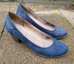 Denimblauwe blauw suède pumps, Pumps, Zo goed als nieuw, Verzenden, Blauw