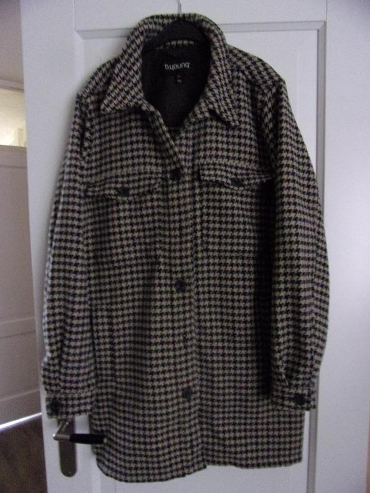 Nieuw Tussen Jas/Vest maat 44,maar valt ruimer ,zie afmeting, Kleding | Dames, Jassen | Winter, Nieuw, Maat 42/44 (L), Ophalen of Verzenden