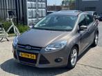 Ford Focus 1.6 TI-VCT Titanium Clima Navi, Gebruikt, 4 cilinders, 635 kg, Bedrijf