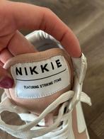 Nikkie Plessen sneakers, Kleding | Dames, Beige, Ophalen of Verzenden, Nikkie, Sneakers of Gympen