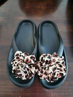 Slippers te koop, Slippers, Zwart, Nieuw, Ophalen of Verzenden