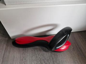 Blikopenener tupperware beschikbaar voor biedingen