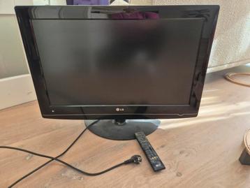 LG TV 80cm - Gebruikt beschikbaar voor biedingen