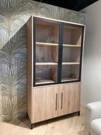 Vitrinekast Woodbridge, Met deur(en), 100 tot 150 cm, 200 cm of meer, 25 tot 50 cm