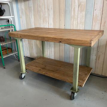 Industriële buitenkeuken - vintage werkbank beschikbaar voor biedingen