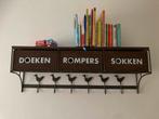 Uniek plankje rekje babykamer met kapstok, Kinderen en Baby's, Kinderkamer | Inrichting en Decoratie, Ophalen, Zo goed als nieuw