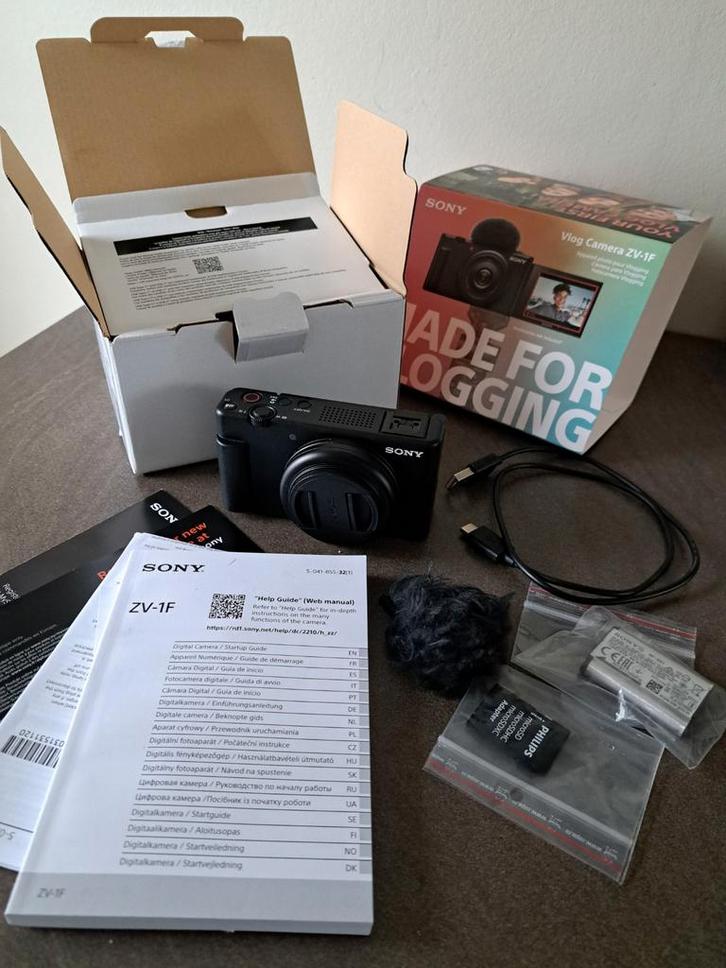 Splinternieuwe Sony ZV-1 vlogcamera + accessoires, Audio, Tv en Foto, Fotocamera's Digitaal, Nieuw, Compact, Sony, Minder dan 4 keer