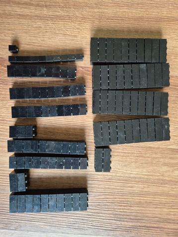 Basisset Lego zwart beschikbaar voor biedingen