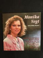 Monika Vegt - Drie witte rozen, Ophalen of Verzenden, Zo goed als nieuw, Levenslied of Smartlap