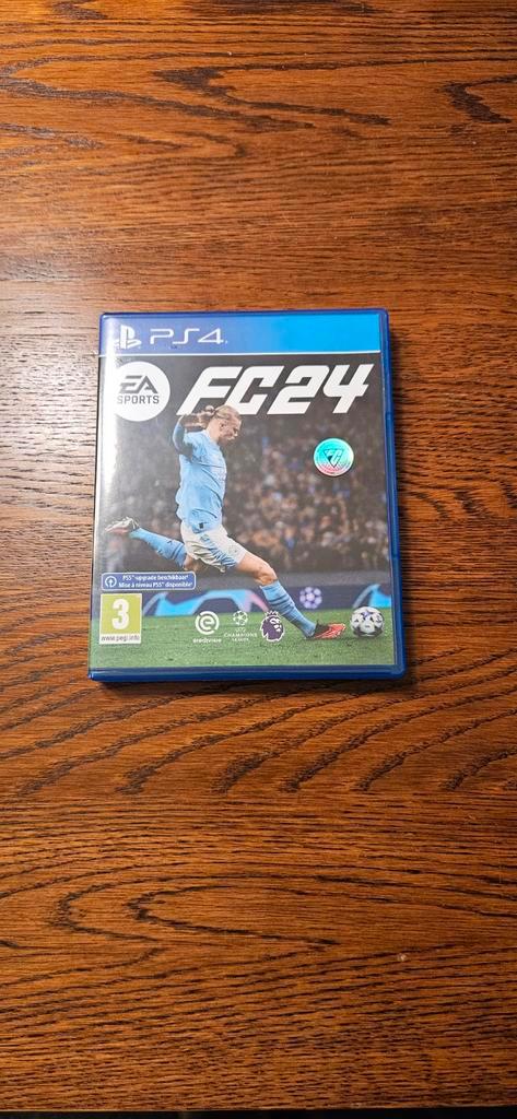 FC24 PS4 - Voetbalgame, Spelcomputers en Games, Games | Sony PlayStation Vita, Gebruikt, Sport, 1 speler, Vanaf 3 jaar, Online