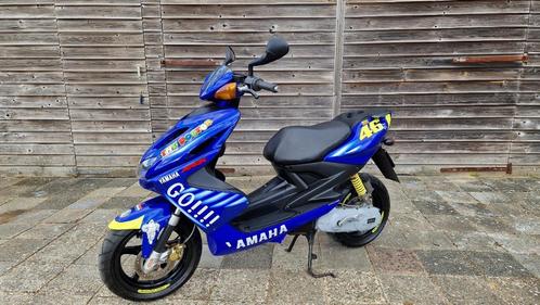Yamaha Aerox Rossi 46 uitvoering, Fietsen en Brommers, Scooters | Yamaha, Zo goed als nieuw, Aerox, Maximaal 45 km/u, Benzine