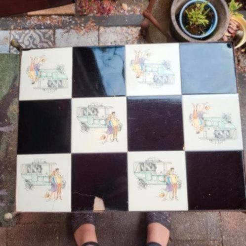 Retro vintage opknap tafeltje, Antiek en Kunst, Antiek | Meubels | Tafels, Ophalen of Verzenden