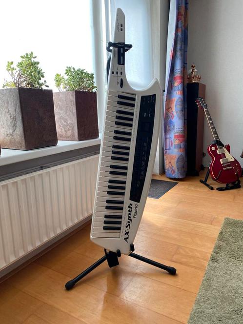 Roland AX-Synth keytar met stander en gig bag, Muziek en Instrumenten, Synthesizers, Zo goed als nieuw, 49 toetsen, Roland, Met koffer of flightcase