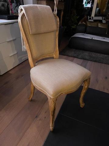 Twee identieke stoelen te koop, nieuw! beschikbaar voor biedingen