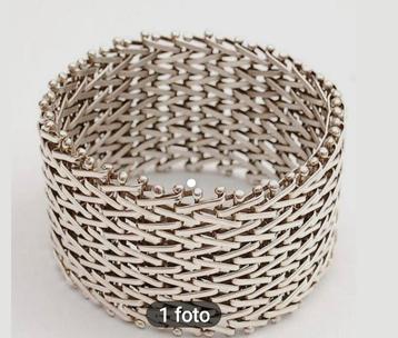gezocht : V mesh armband Hans  Appenzeller  beschikbaar voor biedingen