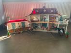 Schleich lakeside landhuis en stal, Ophalen of Verzenden, Zo goed als nieuw